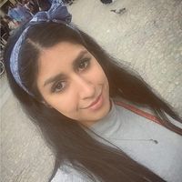 Haniyeh Golezardi的照片