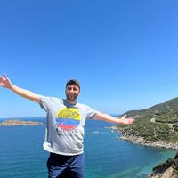 Mustafa Oner的照片