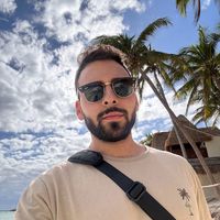 Pouya Emazadeh's Photo