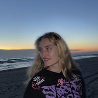 Aya Shystrova的照片