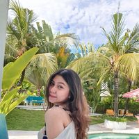 Fotos von Ririen Putri