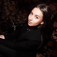 Yuliya Pustovit's Photo