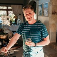 Llewellyn Hartman的照片