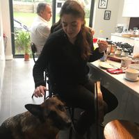 Mary Naoumi的照片