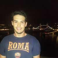 Enrique Madrid的照片