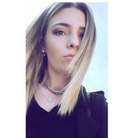 Candan Salis的照片