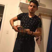 Andres Sierra的照片