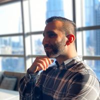 Karan Bhatia的照片