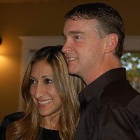 Erin and Mayela Turner的照片