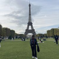 Astri  M Fadzli's Photo