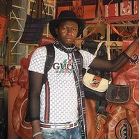 timothy Ayarum的照片