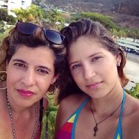 Angie Alvarez的照片