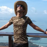 Hossein Haeri的照片