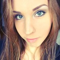 Nicole Tselikis的照片