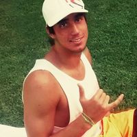 Tomas Escobar的照片