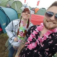 Jake  Edlin and Emily Mead的照片