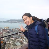 Gulkhan Ayarbek的照片