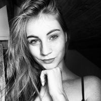 Camille  Delahaye的照片