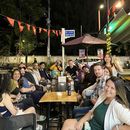 Exchange language and meet people around the world's picture