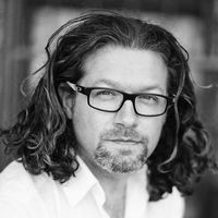 Cameron Cross的照片