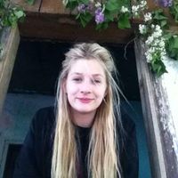 Photos de Lola Eördögh