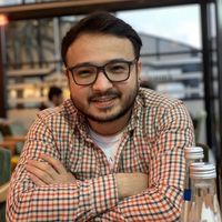 Azad Mahmudoglu的照片