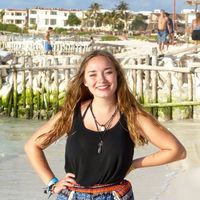 Katie Mitchell的照片