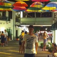 Berat Çelenk的照片