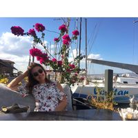 ayzen Özkan的照片