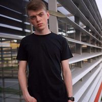 Oleg Sinilo的照片