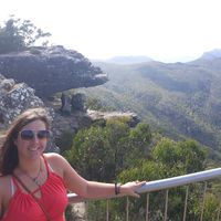 Ella Bowler的照片