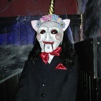 Adri Szentandrássy的照片