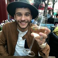 Leon Anasagasti的照片