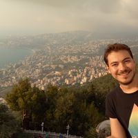 Fahri Kayın的照片