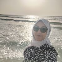 Aicha LAZEREGUE的照片