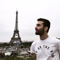 Okan Meriçli的照片