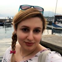 Sara Sarvari的照片