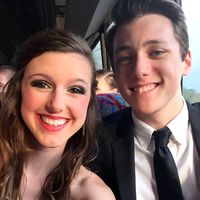 Adrienne McCall的照片