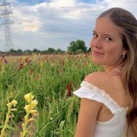 Karen Wolfhard的照片