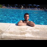 Luis Fernandez的照片