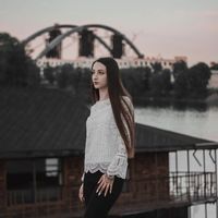 Yulia Konopatskaya的照片