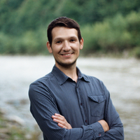 Artur Verdiev的照片