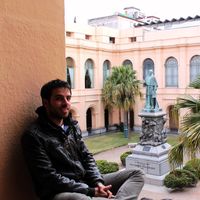 Víctor Quesada的照片