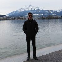 Burak Akvar的照片