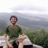 Julien Stoll的照片