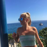 Sydney Adams的照片