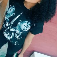 Fotos von Julie  Yango