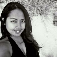 Martha Sari的照片