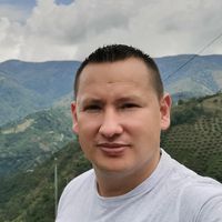 Carlos  Tapias的照片