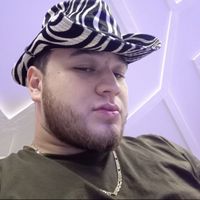 Amir Shadiev的照片